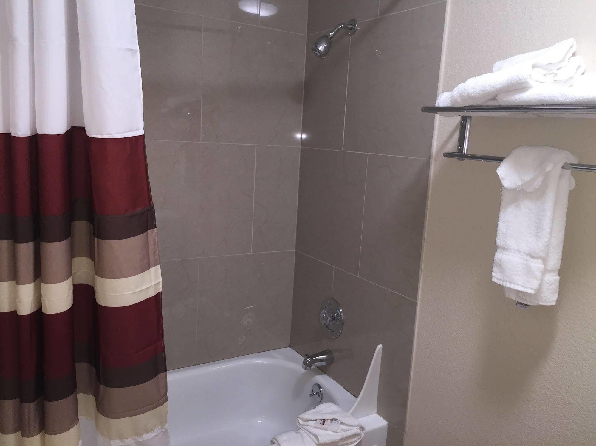 Red Roof Inn Портланд Екстериор снимка